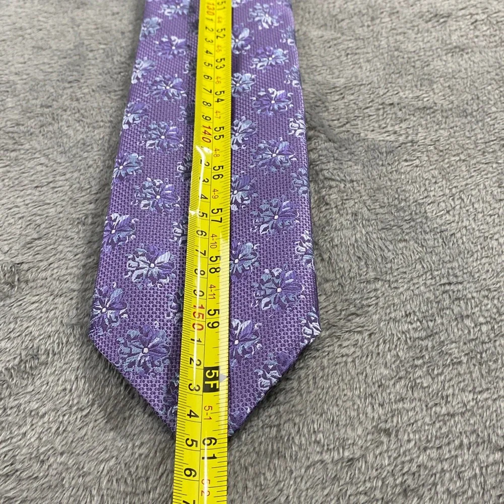 Tommy Bahama Tie Men OS Purple Floral Jacquard 100% Silk Made in Italy Hand Sewn